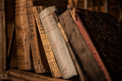 old-books-436498_1920